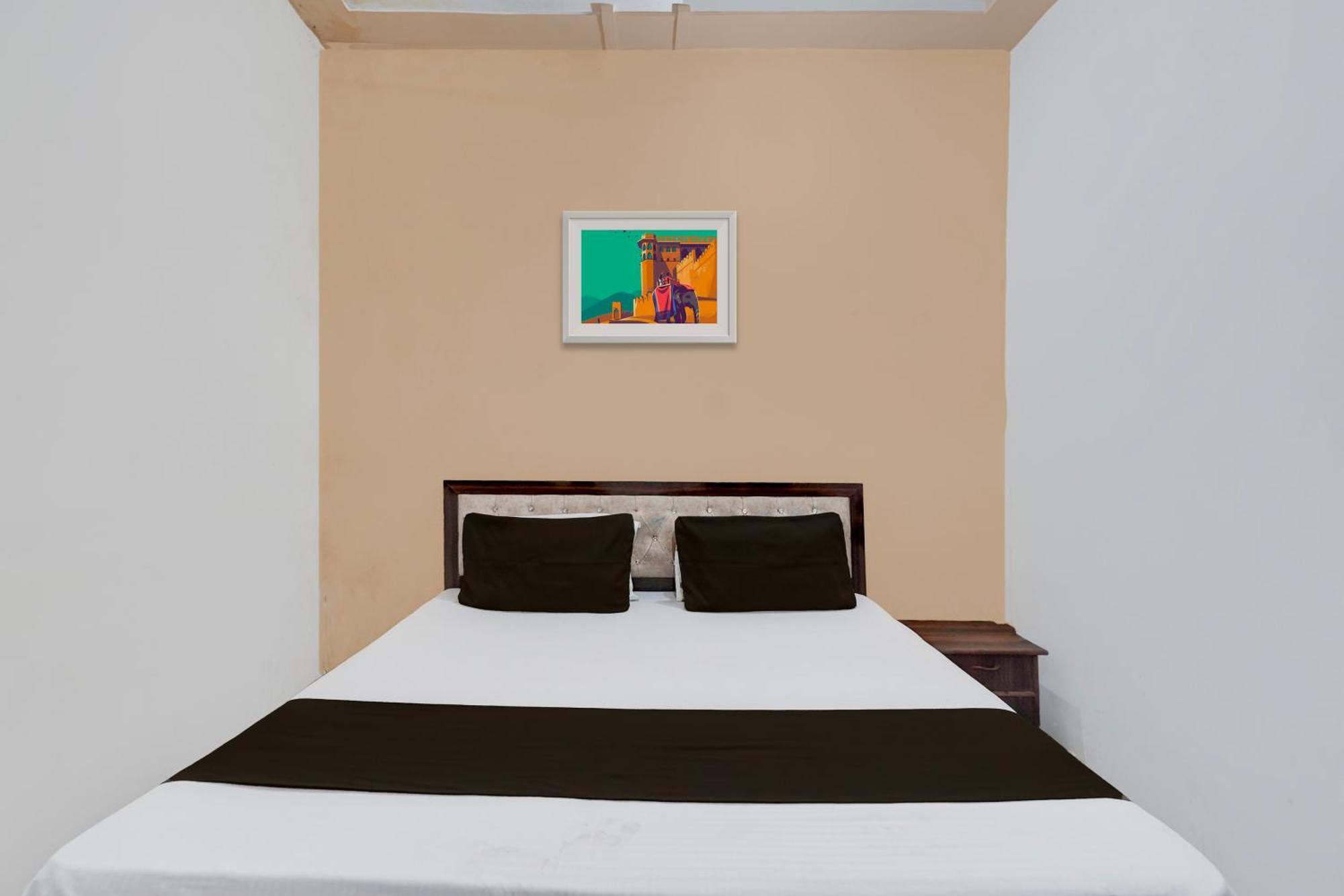 Oyo Hotel Maharaja Palace Meerut Exteriör bild
