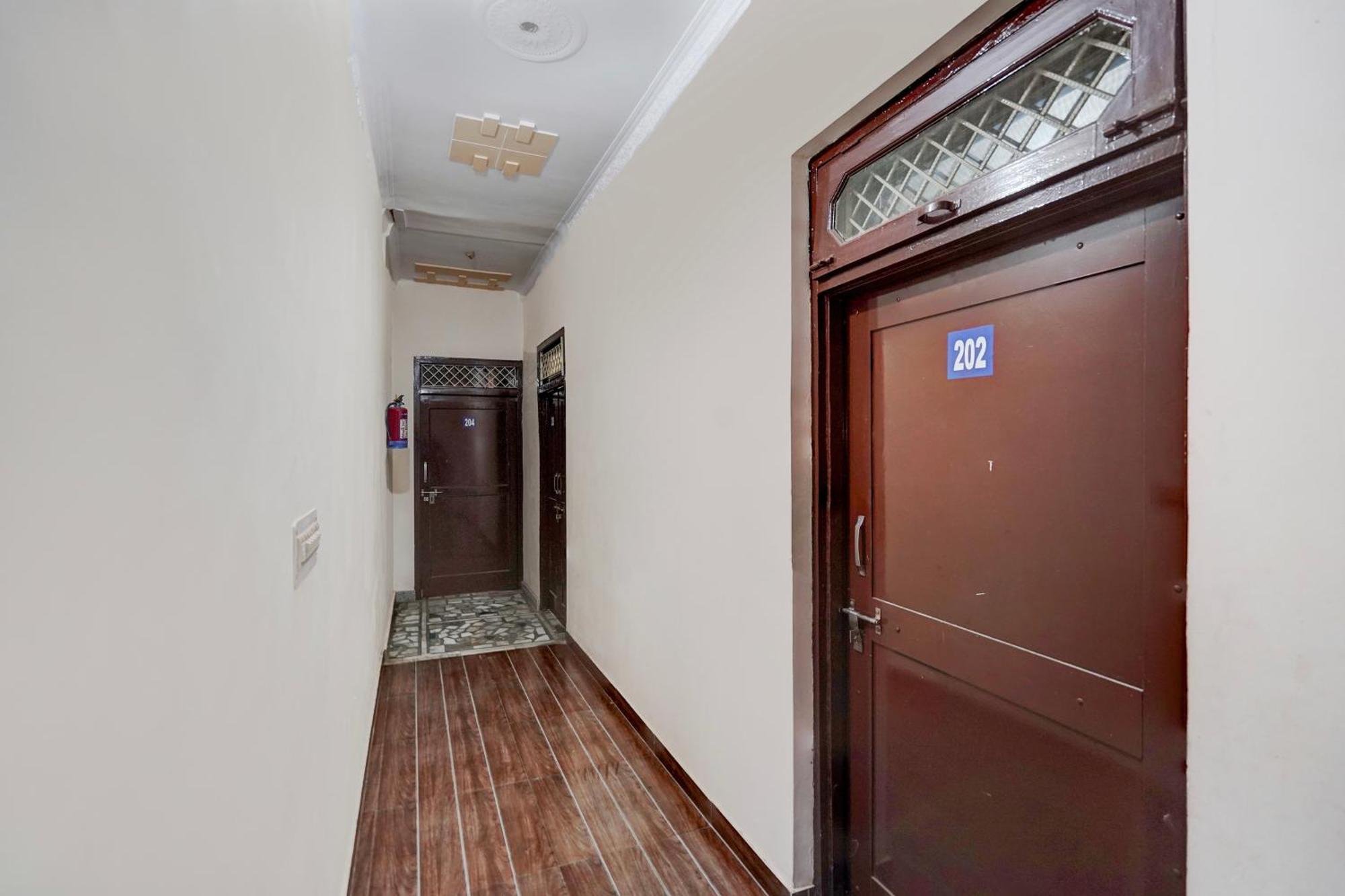 Oyo Hotel Maharaja Palace Meerut Exteriör bild
