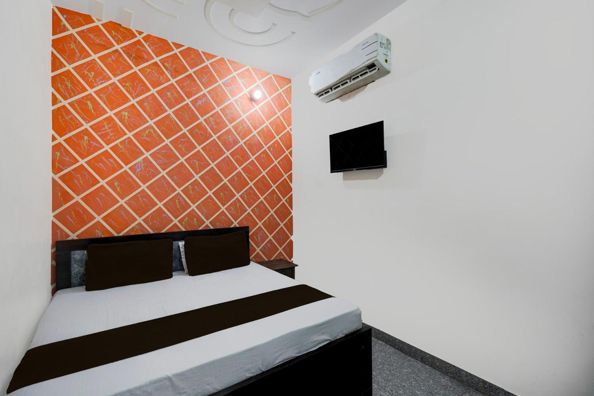 Oyo Hotel Maharaja Palace Meerut Exteriör bild
