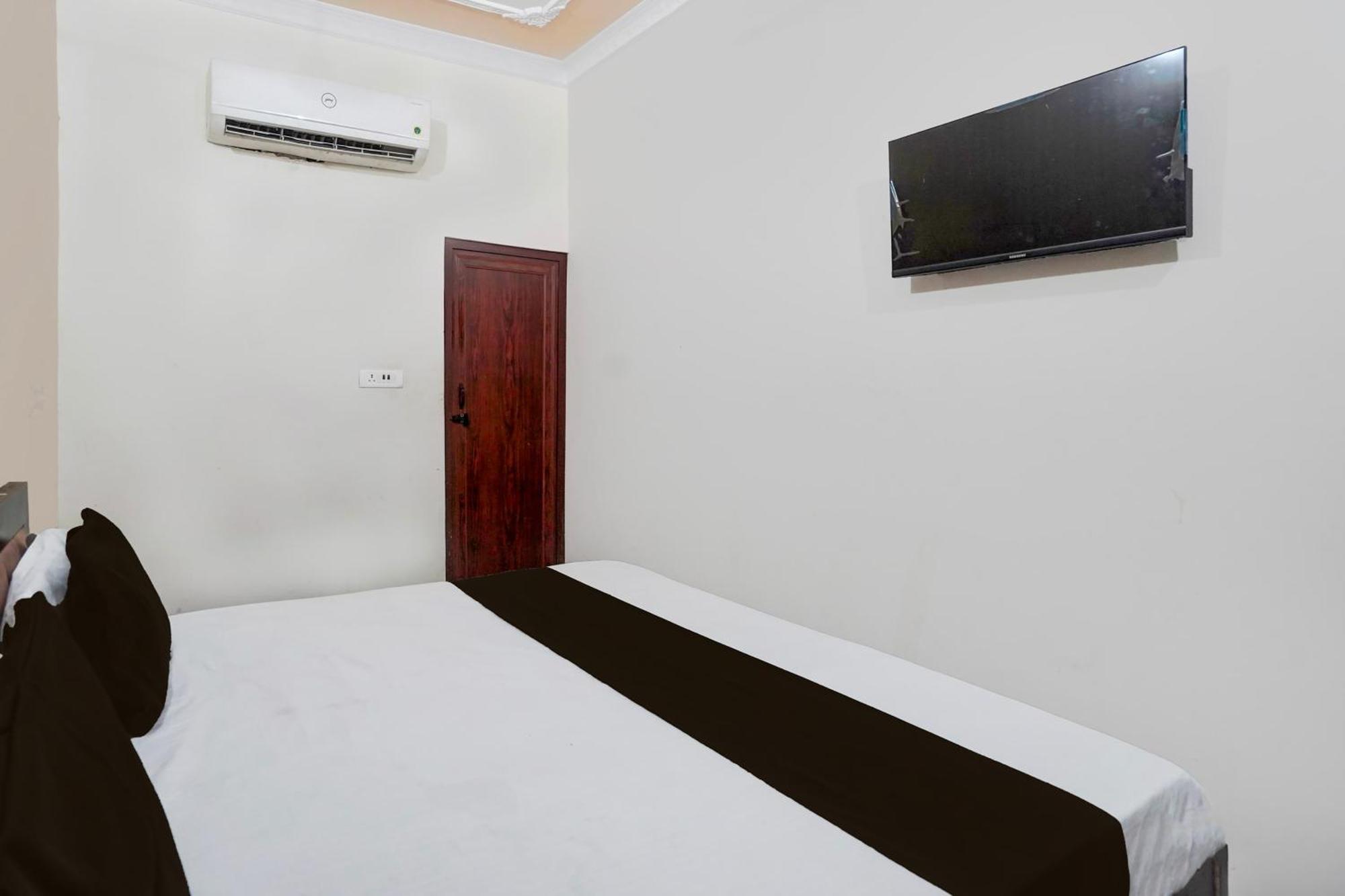 Oyo Hotel Maharaja Palace Meerut Exteriör bild